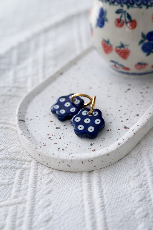 Kolczyki z zawieszkami ceramicznymi