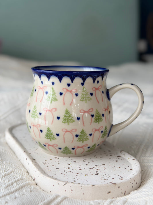 Kubek w kokardki i choinki 550 ml